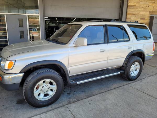 1997 TOYOTA 4RUNNER - - by dealer - vehicle automotive for sale in MILWAUKEE WI 53209, WI – photo 2