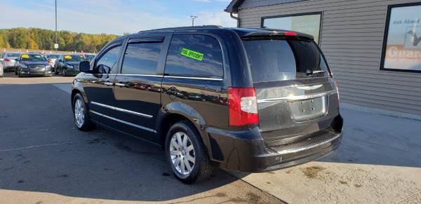 **NICE RIDE**2013 Chrysler Town & Country 4dr Wgn Touring for sale in Chesaning, MI – photo 4