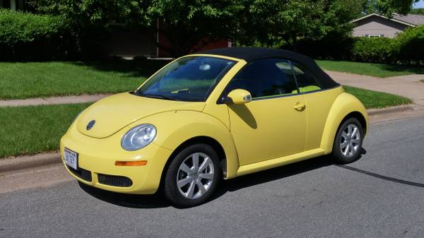 VW Beetle convertible for sale in Eau Claire, WI – photo 2