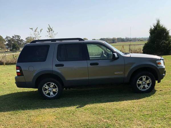 2006 FORD EXPLORER XLT - cars & trucks - by dealer - vehicle... for sale in Lincoln, AR – photo 2