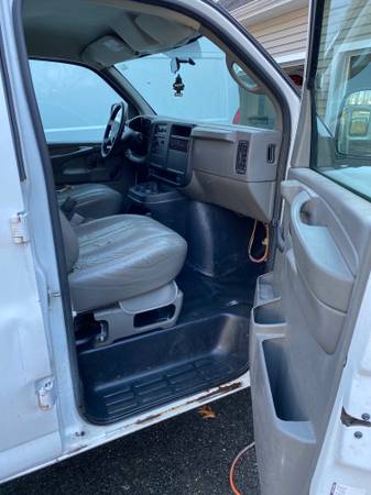 Chevy Express 2500 Work Van - cars & trucks - by owner - vehicle... for sale in Preston, CT – photo 8