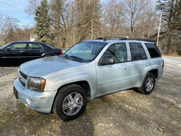 2008 Chevy Trailblzer LT - cars & trucks - by owner - vehicle... for sale in Akron, OH