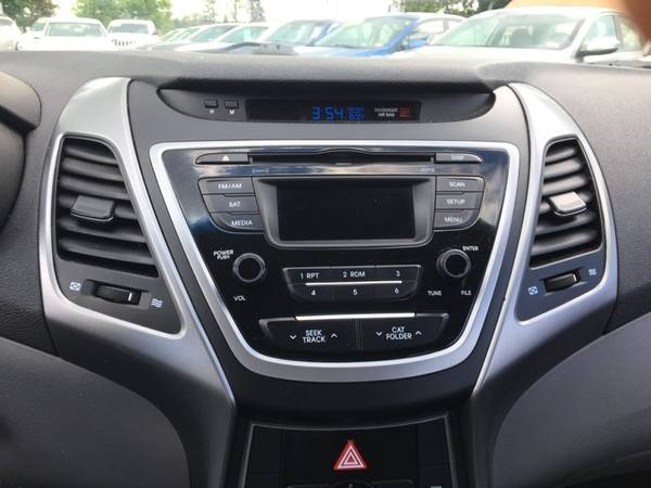 2016 Hyundai Elantra SE 6AT for sale in Derry, NH – photo 22