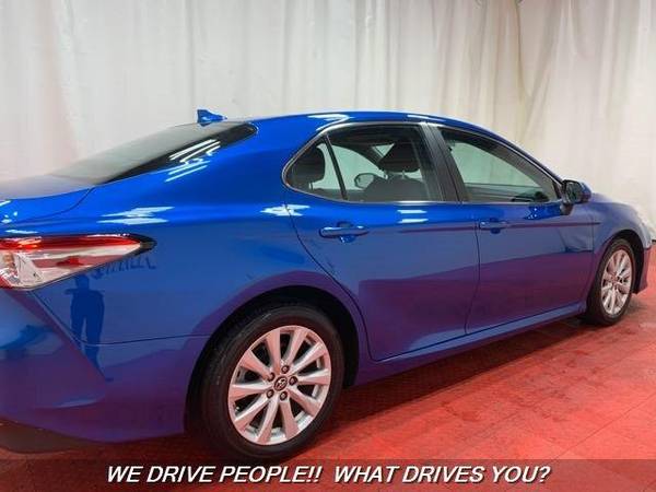 2019 Toyota Camry SE SE 4dr Sedan We Can Get You Approved For A Car! for sale in Temple Hills, PA – photo 9