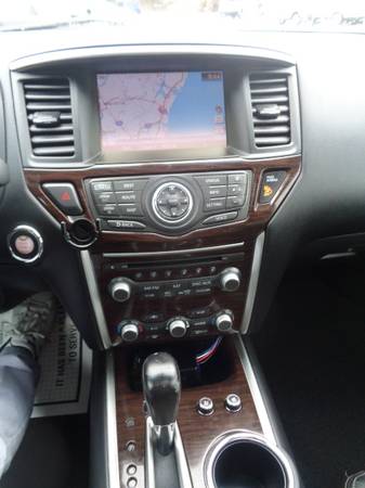 2014 Nissan Pathfinder 4x4 Platinum 7-Passenger Leather Roof Nav for sale in Hampton Falls, MA – photo 22