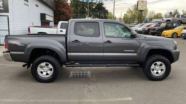 2010 Toyota Tacoma V6 90 DAYS NO PAYMENTS OAC! 4x4 V6 4dr Double Cab for sale in Portland, OR – photo 11