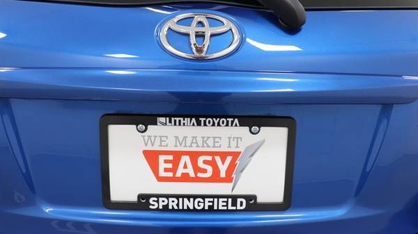 2015 Toyota Yaris 5dr Liftback Auto SE Sedan - - by for sale in Springfield, OR – photo 11