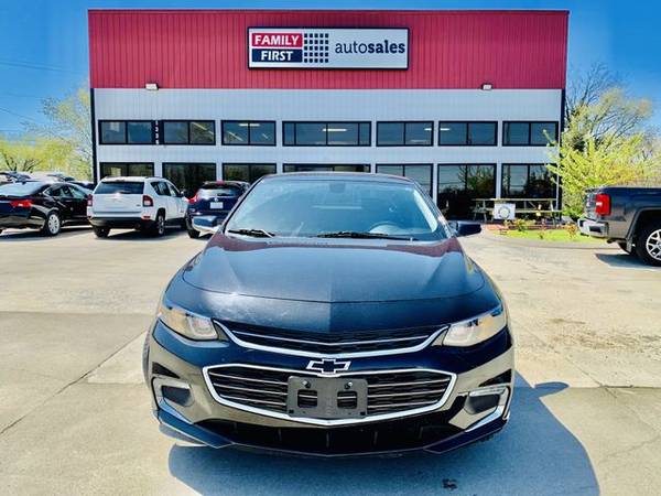 2018 Chevrolet Malibu - - by dealer - vehicle for sale in Clarksville, TN – photo 2