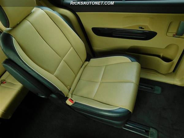2015 Kia Sedona SX w/ Navigation Leather - cars & trucks - by dealer... for sale in Cedar Rapids, IA – photo 24