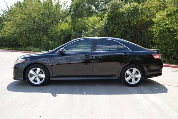 2011 Toyota Camry 4dr Sdn I4 Auto LE with Bi-level center console... for sale in Arlington, TX – photo 5