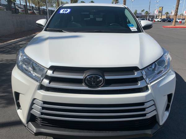 2019 Toyota Highlander 3ROW SUV GREAT FOR FAMILY! for sale in Las Vegas, NV – photo 3