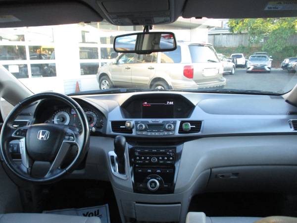 2013 Honda Odyssey EX-L Drives great, hot deal for sale in Roanoke, VA – photo 17