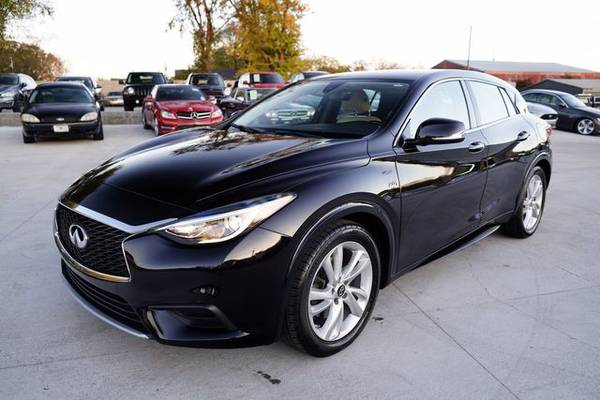 2017 INFINITI QX30 - Financing Available! - cars & trucks - by... for sale in Murfreesboro, TN
