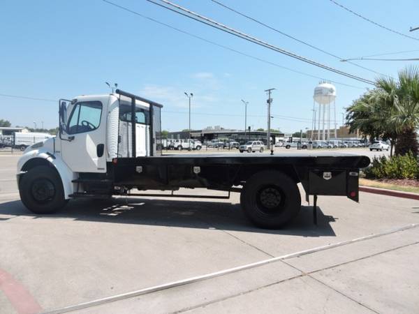 2009 FREIGHTLINER BUSINESS CLASS M2 16 FOOT FLATBED with for sale in Grand Prairie, TX – photo 3