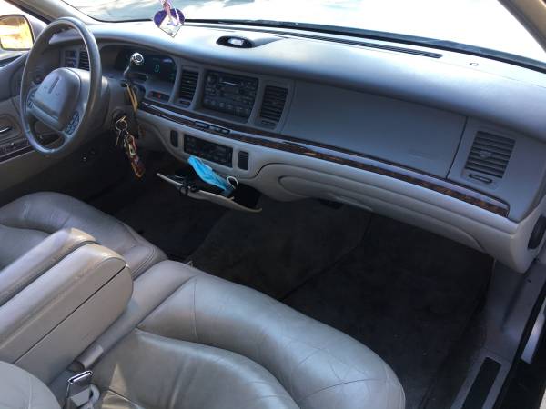1997 Lincoln Towncar for sale in Rowland Heights, CA – photo 4