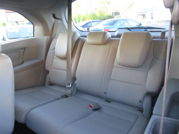 2013 Honda Odyssey EX-L Drives great, hot deal for sale in Roanoke, VA – photo 12