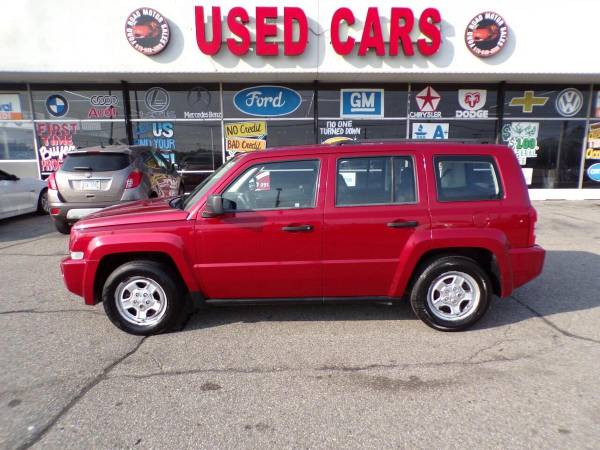 2008 Jeep Patriot Sport 4dr SUV w/CJ1 Side Airbag Package WITH TWO... for sale in Dearborn, MI – photo 2