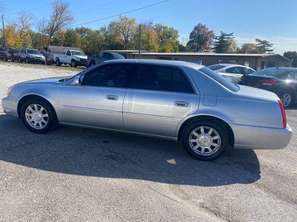 2010 CADILLAC DTS - cars & trucks - by dealer - vehicle automotive... for sale in Indianapolis, IN – photo 6