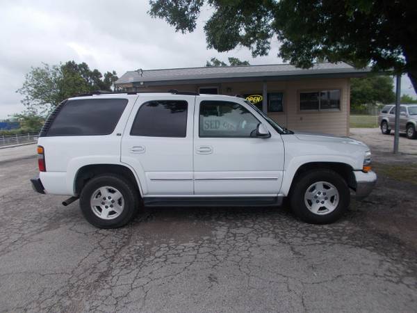2004 Chevrolet Tahoe LT1 2WD - - by dealer - vehicle for sale in Weatherford, TX – photo 2
