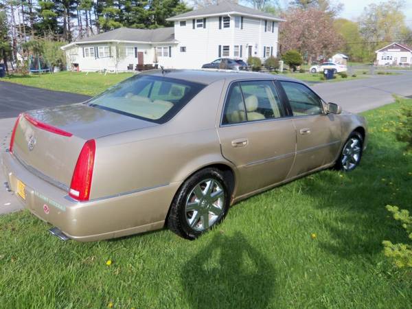 2006 Cadillac DTS Excellent Condition Runs 100 New Inspection for sale in Yorkville, NY – photo 4