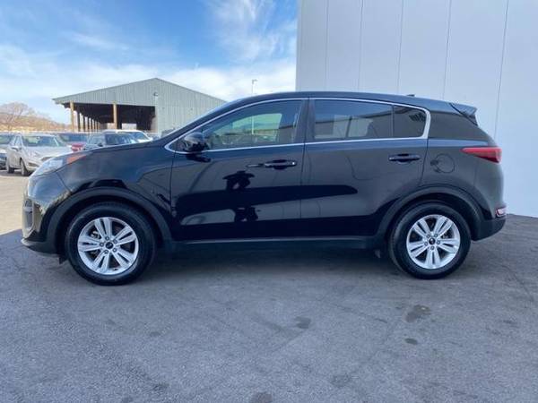 2017 Kia Sportage LX FWD SUV - - by dealer - vehicle for sale in Klamath Falls, OR – photo 3