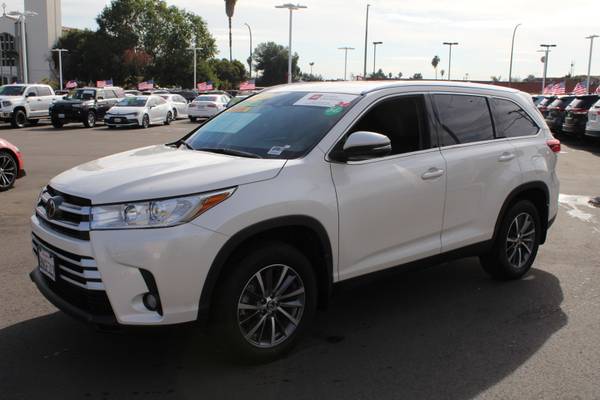 Certified Pre-Owned 2019 Toyota Highlander XLE SUV at WONDRIES for sale in ALHAMBRA, CA – photo 6