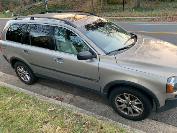 2005 Volvo XC90 - cars & trucks - by owner - vehicle automotive sale for sale in Arlington, District Of Columbia – photo 2