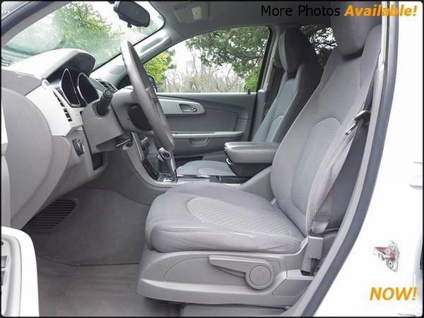 2009 *CHEVROLET* *TRAVERSE* *LS* *SUV* *8-PASSENGER* for sale in East Brunswick, PA – photo 15