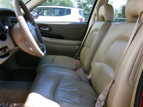 2005 Buick Lesabre Celebration Edition-Heated Leather! Well... for sale in Silvis, IA – photo 12