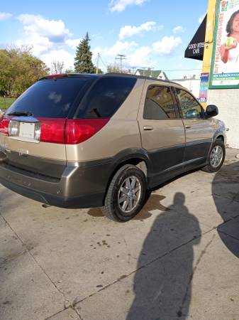 Buick rendezvous 2004 runs excellent $3900 - cars & trucks - by... for sale in milwaukee, WI – photo 4