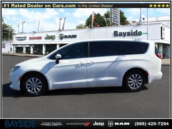 2017 Chrysler Pacifica Touring van Bright White Clearcoat for sale in Bayside, NY – photo 3