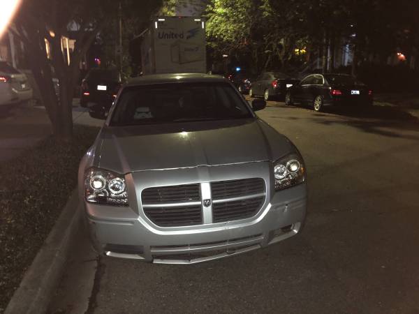 Dodge Magnum - cars & trucks - by owner - vehicle automotive sale for sale in New Orleans, LA – photo 2
