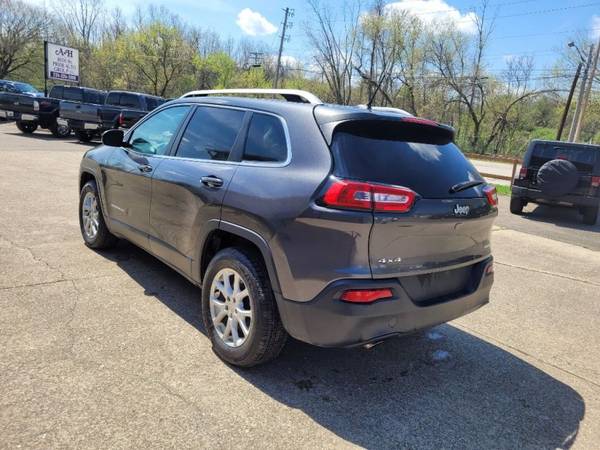 2015 JEEP CHEROKEE LATITUDE - - by dealer - vehicle for sale in Barberton, WV – photo 9