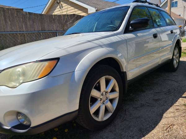 One owner! Subaru Outback 2 5i 4WD for sale in Brookfield, WI – photo 6
