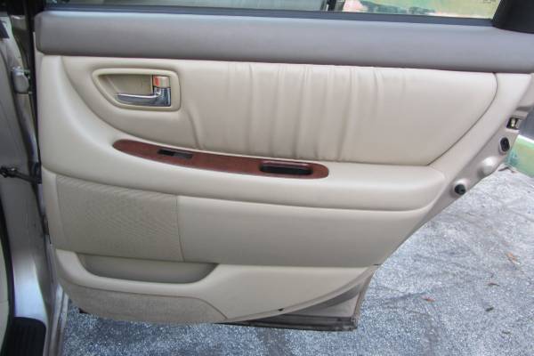 2001 Toyota Avalon XLS Only $999 Down** $68/Wk - cars & trucks - by... for sale in West Palm Beach, FL – photo 15