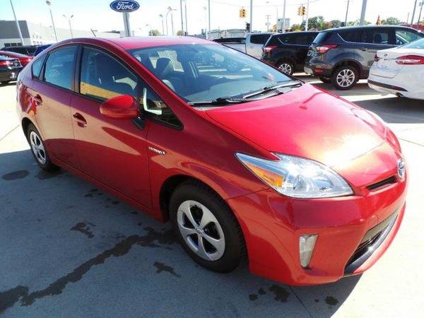 2014 Toyota Prius hatchback Two - Toyota Barcelona Red for sale in St Clair Shrs, MI – photo 2