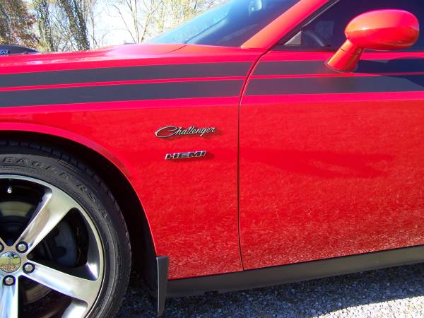 Reduced- 2014 Dodge Challenger R/T Shaker ( 22,700 Original Miles )... for sale in Underwood, IN – photo 11