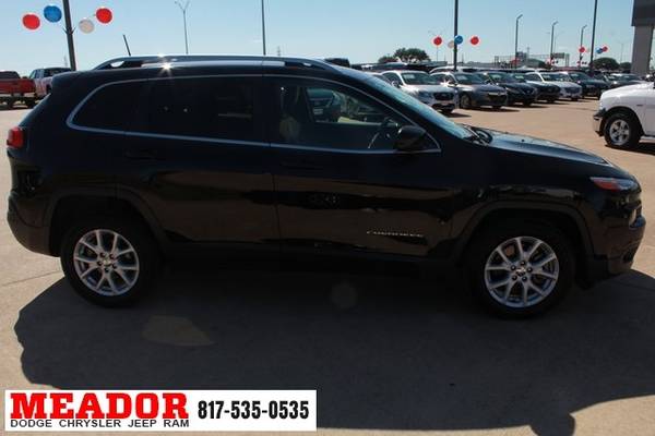 2018 Jeep Cherokee Latitude Plus - Must Sell! Special Deal!! for sale in Burleson, TX – photo 6