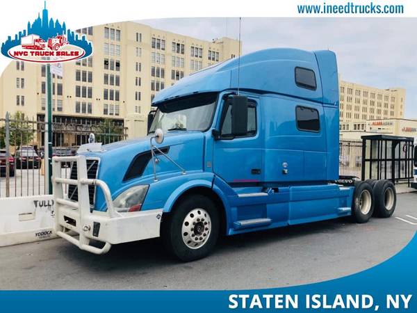 2012 VOLVO VNL TRACTOR SLEEPER MANUAL -New Haven for sale in Staten Island, CT