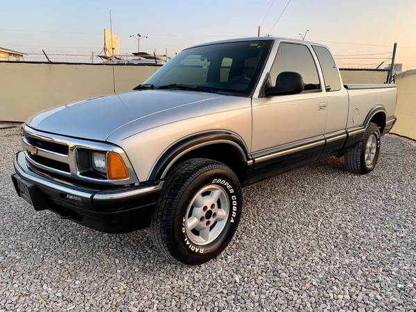 1996 S10 Ext Cab LS❗️❗️Clean title/Carfax❗️❗️4X4 - cars & trucks -... for sale in El Paso, TX – photo 3