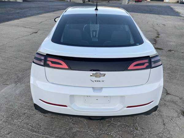 2013 Chevrolet Volt 12K Miles - cars & trucks - by dealer - vehicle... for sale in Hollister, MO – photo 4