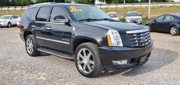2011 Cadillac Escalade AWD Luxury - - by dealer for sale in Carroll, OH – photo 4