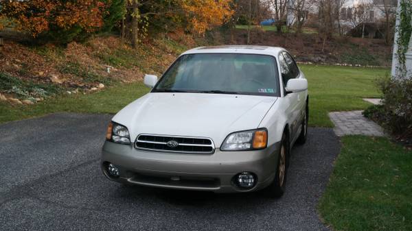 2000 Subaru Outback Limited Sedan - Needs new motor - cars & trucks... for sale in Glen Rock, PA – photo 2