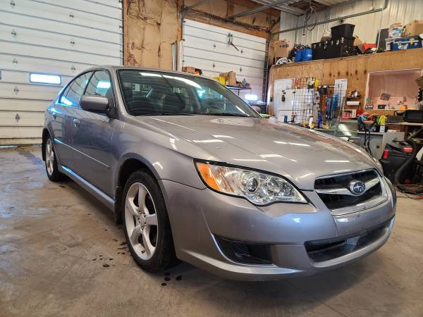 2008 Subaru Legacy 2 5i ONLY 70, 100mi Manual 5 Speed for sale in Mexico, NY – photo 3