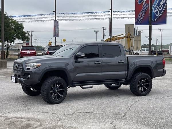 2019 Toyota Tacoma TRD Pro - - by dealer - vehicle for sale in San Antonio, TX – photo 10