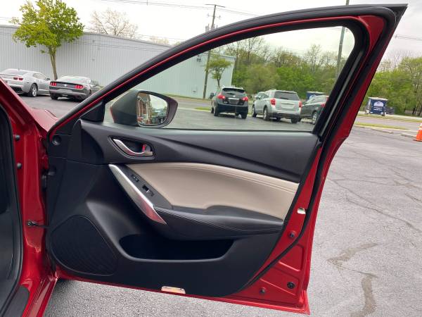 2016 Mazda MAZDA6 i Touring Clean Carfax Leather Interior Low for sale in Salem, VA – photo 11