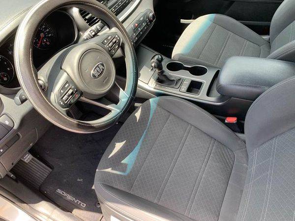 2017 Kia Sorento L 4dr SUV 100% CREDIT APPROVAL! for sale in TAMPA, FL – photo 9