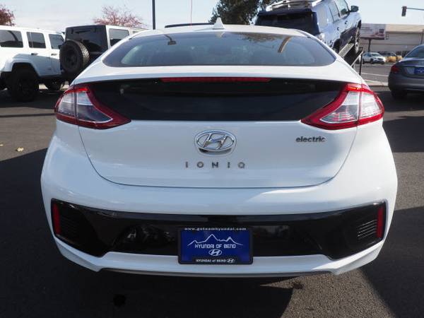 2019 Hyundai Ioniq Electric Base - - by dealer for sale in Bend, OR – photo 5