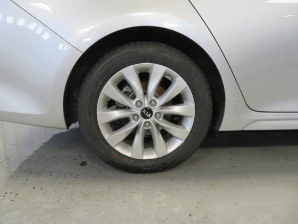 2017 Kia Optima LX 34 mpg New Tires Bluetooth Backup Cam - Warranty for sale in Wayland, MI – photo 24