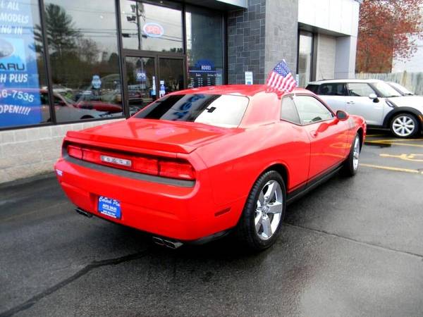 2009 Dodge Challenger RT 5 7L V8 HEMI POWERED WITH 6-SPEED MANUAL for sale in Plaistow, MA – photo 6
